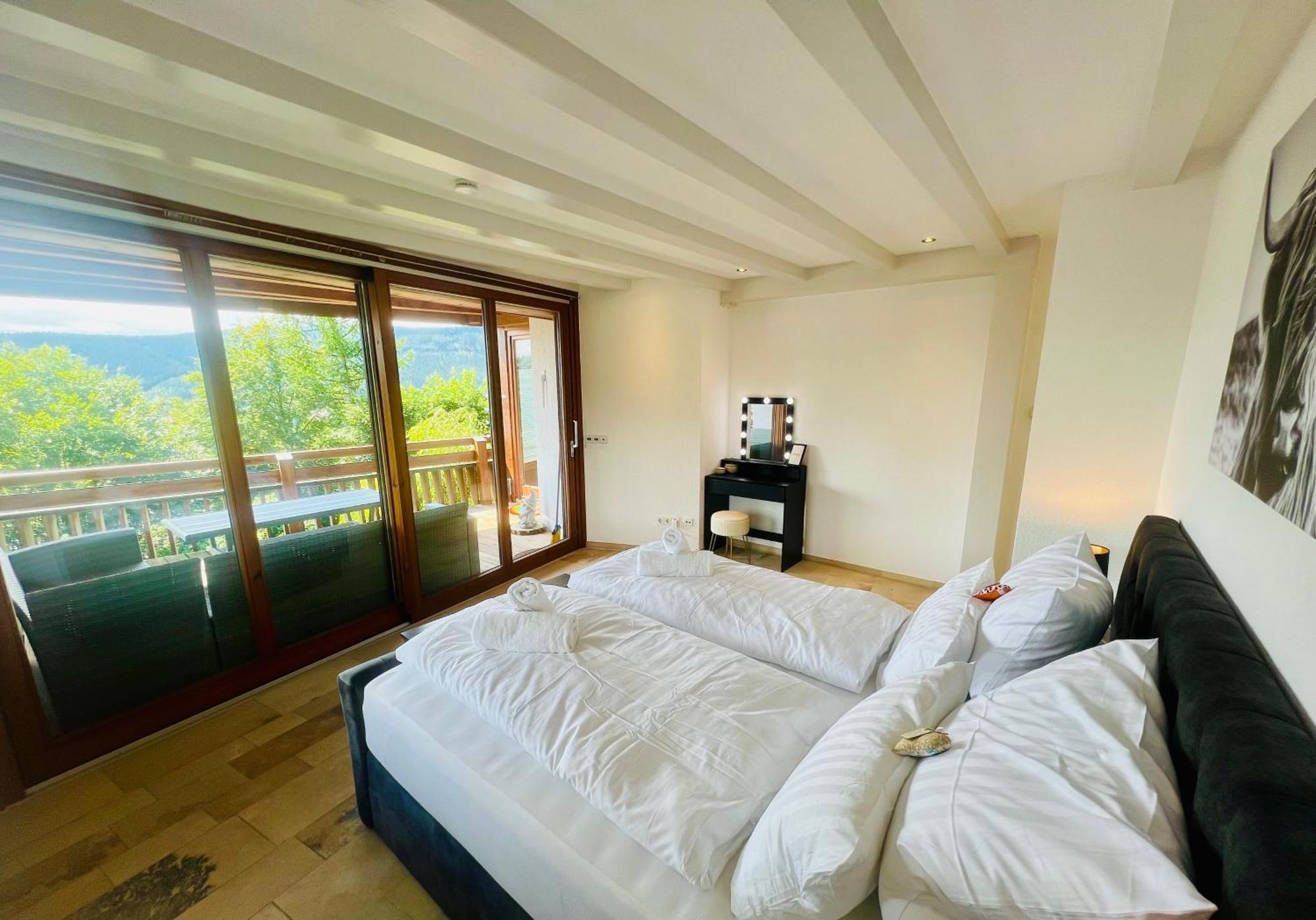 Panoramablick Mit Privatparkplatz, 2 Balkone Und 1,5 Baeder Διαμέρισμα Titisee-Neustadt Εξωτερικό φωτογραφία